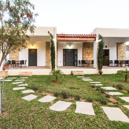 Agarathos Traditional Rooms - Pool - Kaliviani -On The Road To Balos Esterno foto
