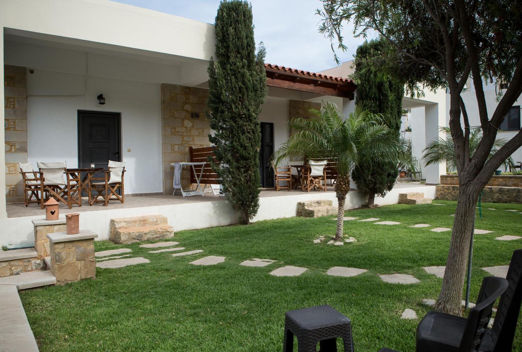 Agarathos Traditional Rooms - Pool - Kaliviani -On The Road To Balos Esterno foto