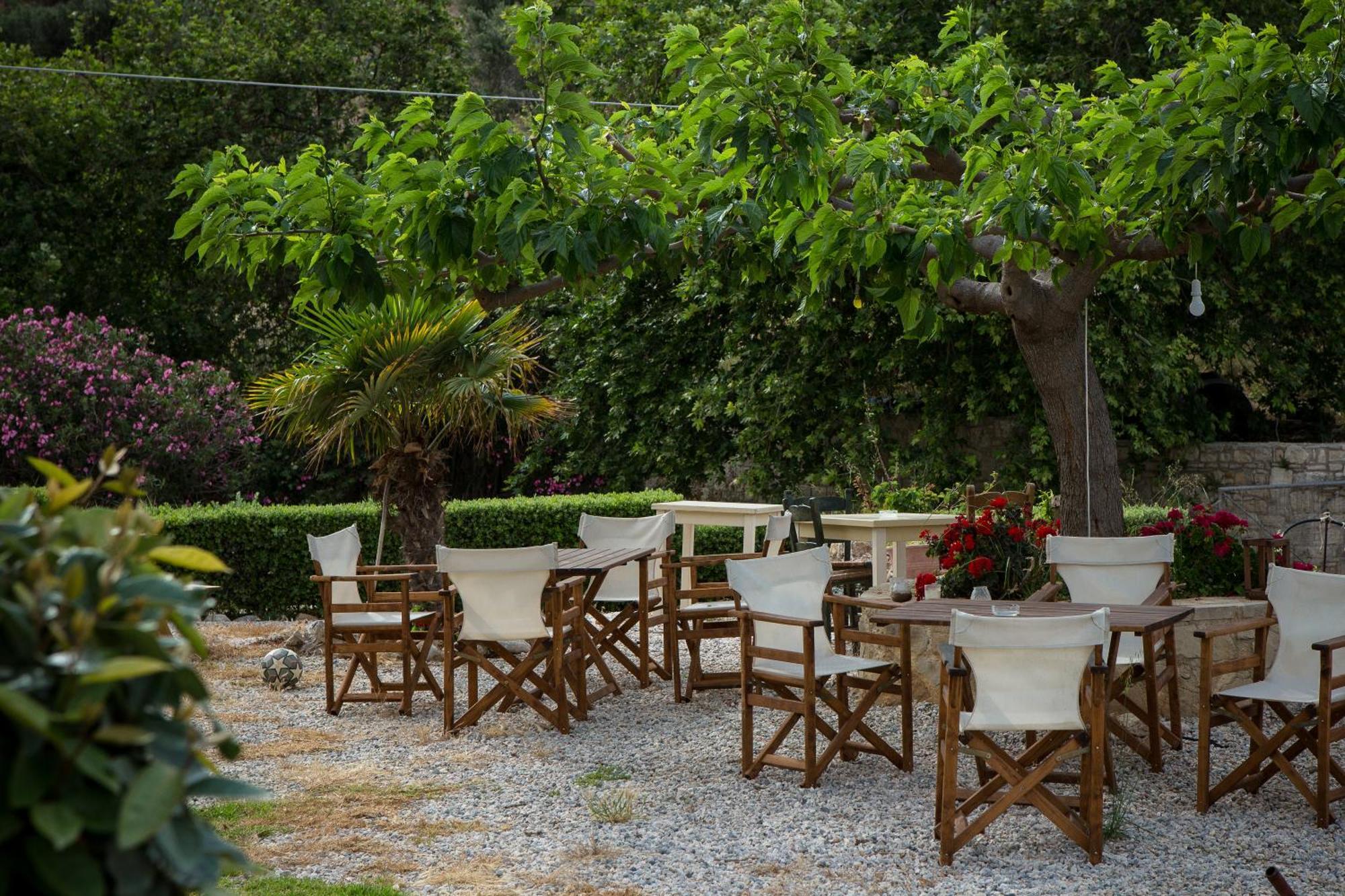 Agarathos Traditional Rooms - Pool - Kaliviani -On The Road To Balos Esterno foto