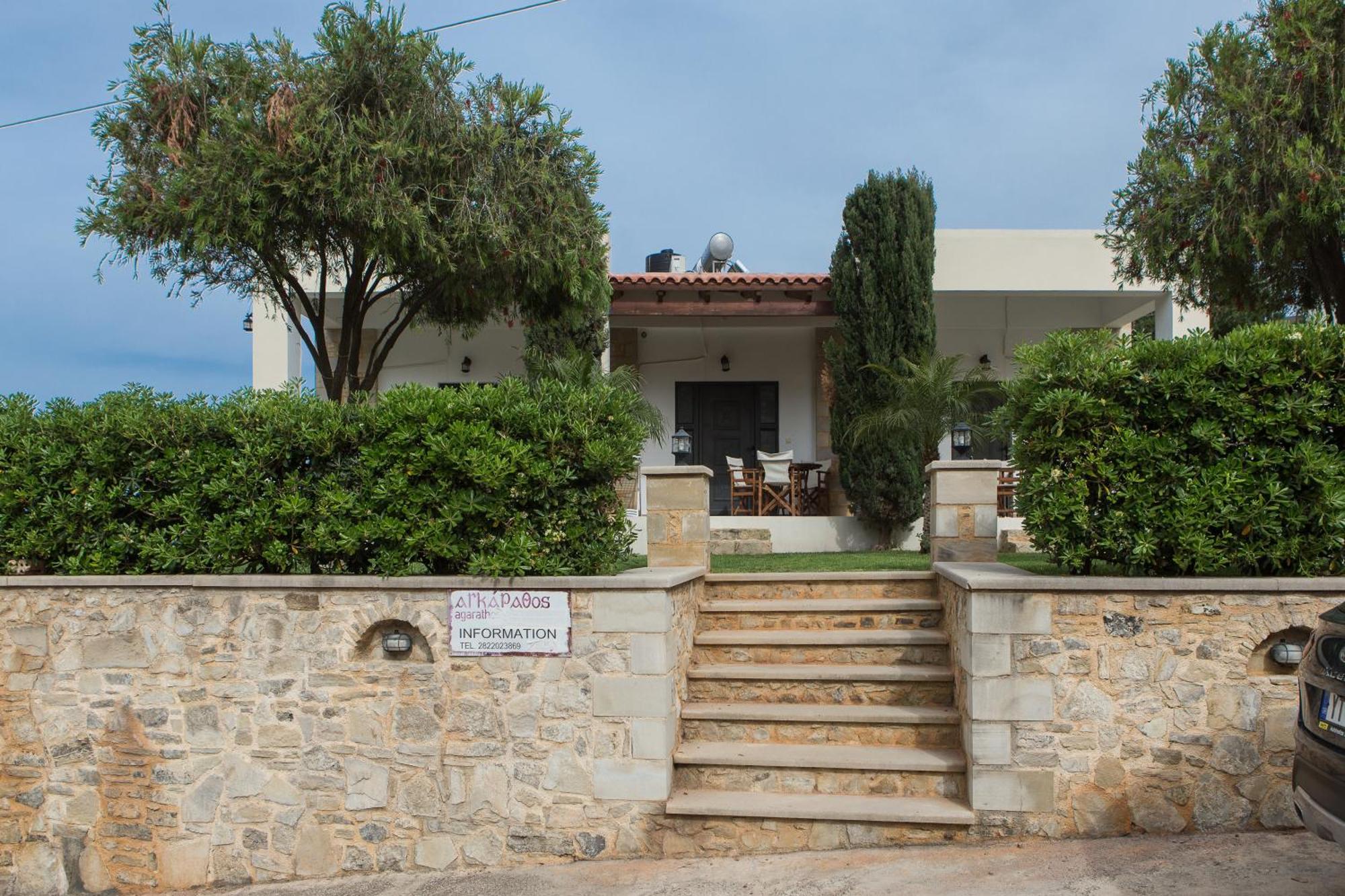 Agarathos Traditional Rooms - Pool - Kaliviani -On The Road To Balos Esterno foto