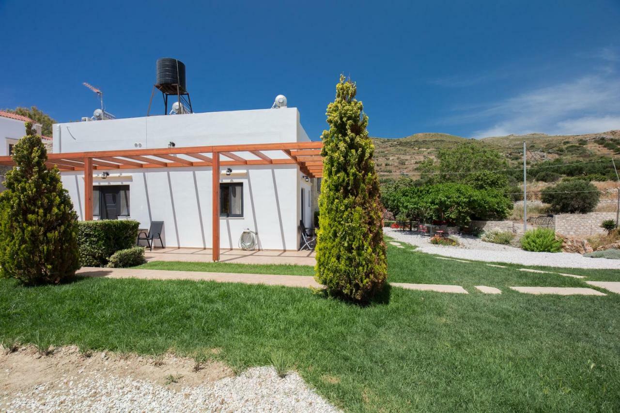 Agarathos Traditional Rooms - Pool - Kaliviani -On The Road To Balos Esterno foto